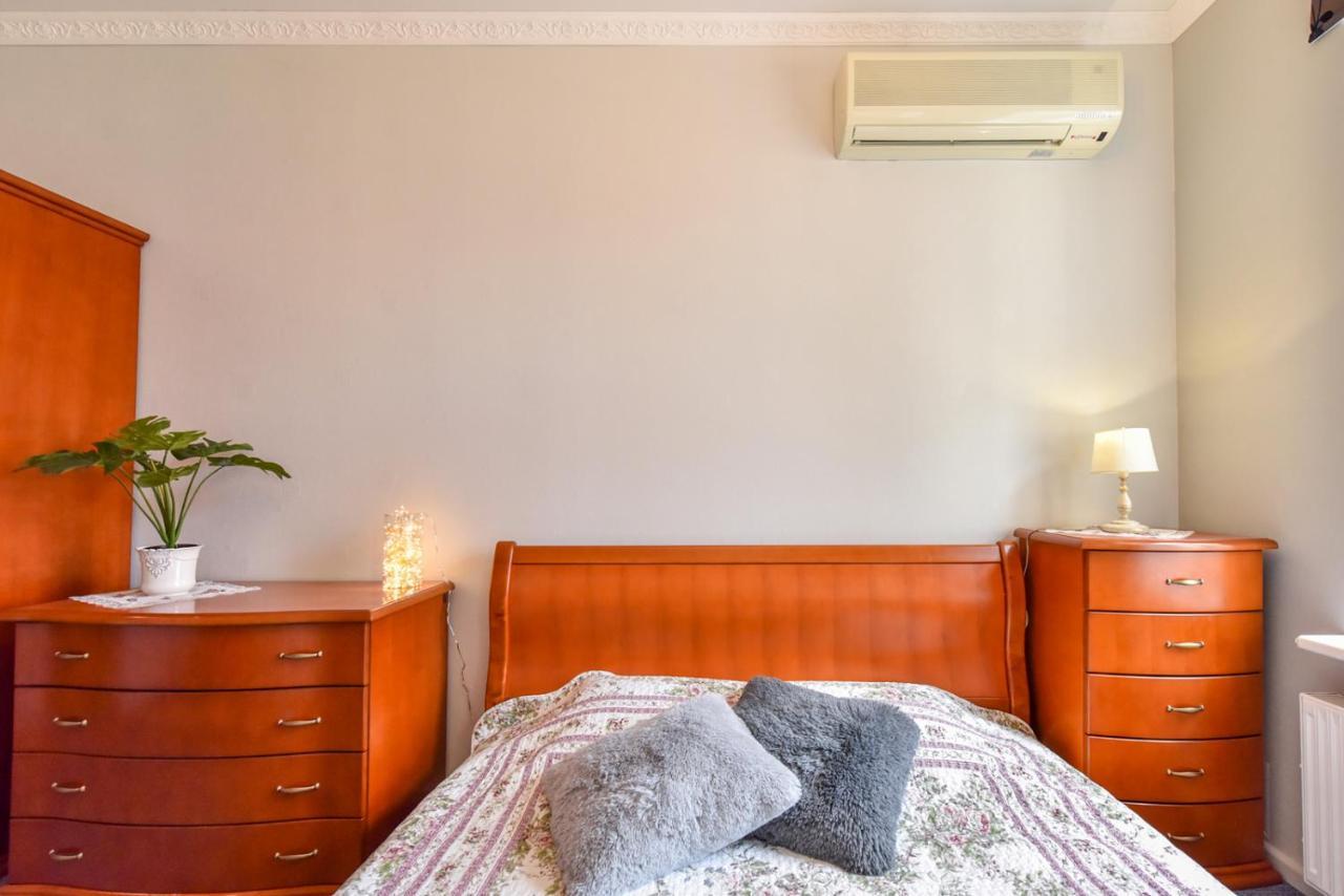 Hotel Jugend With Self Check-In เลียปาญา ภายนอก รูปภาพ