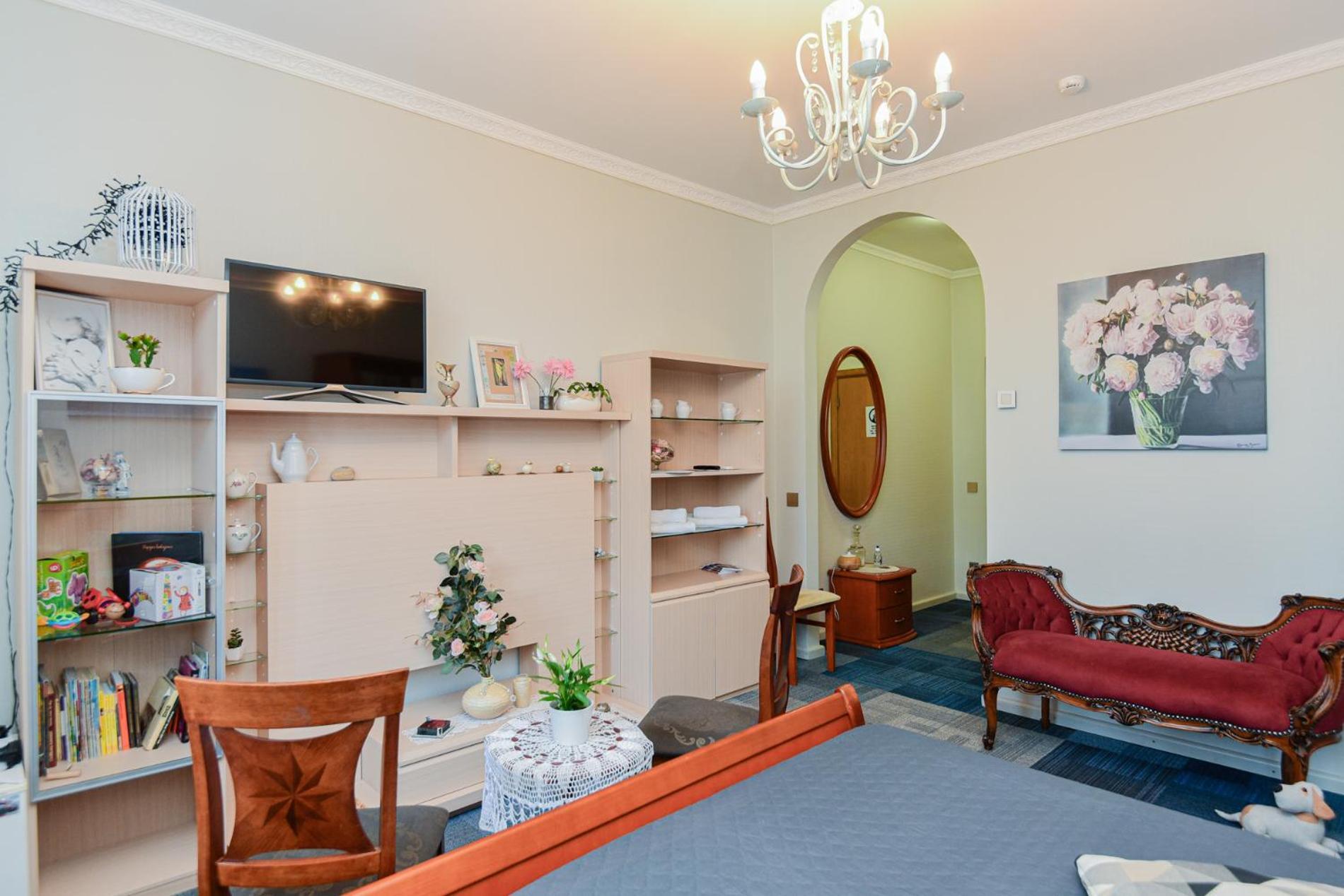 Hotel Jugend With Self Check-In เลียปาญา ภายนอก รูปภาพ